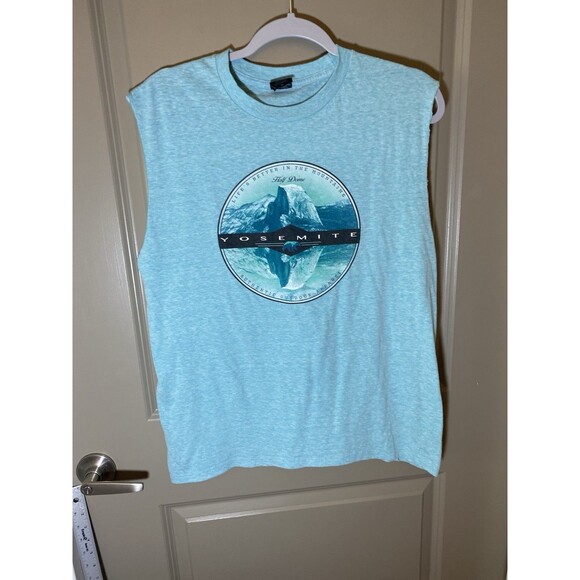 Yosemite "Life's Better In The Mountains" Graphic T-Shirt Sleeveless Cutoff-M - Picture 1 of 5